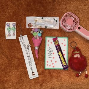 Premium valentine Hamper